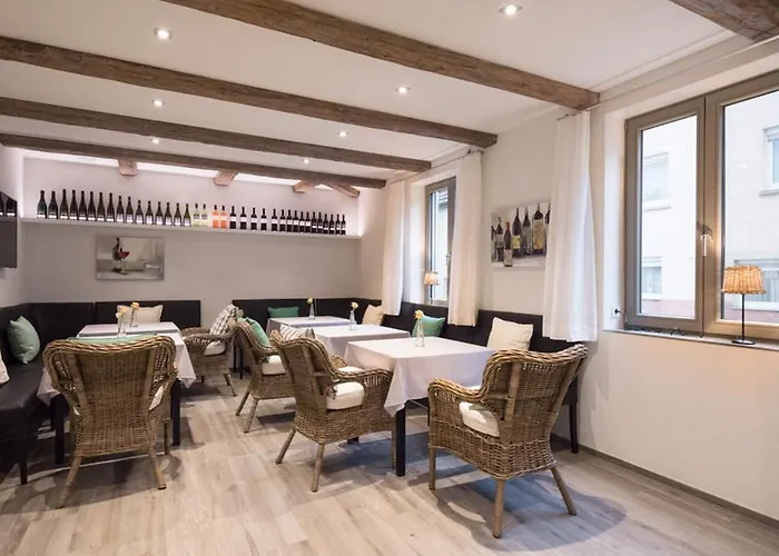 Exnicrum Wein . Genuss . *